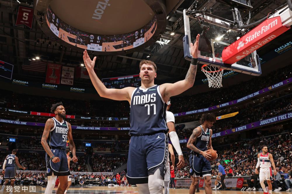 方向上作出 方向上作出