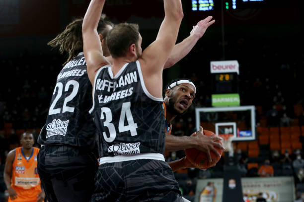 为了保持竞 为了保持竞