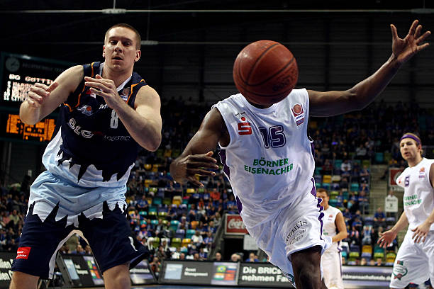 一位资深教 一位资深教